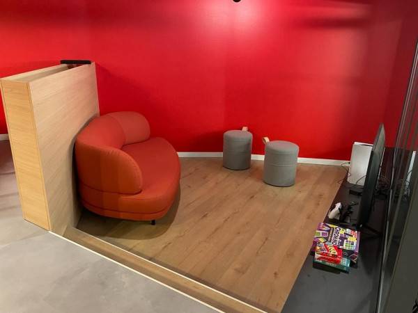 peinture mur salon moderne