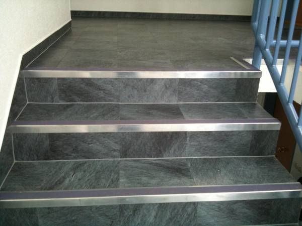 carrelage imitation bois naturel